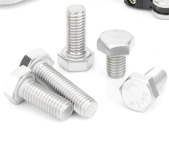 Metric external hexagonal bolts M3*18