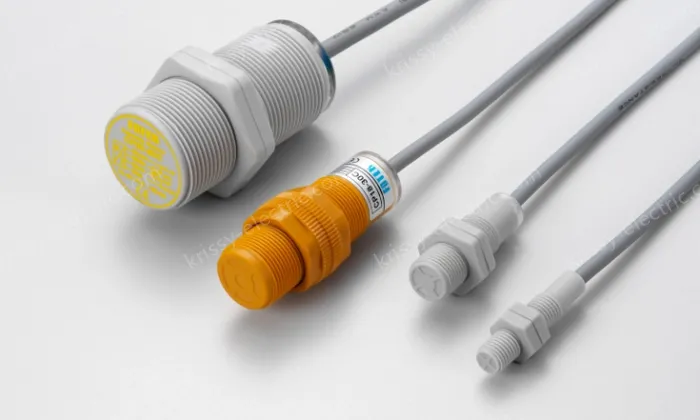 Electrostatic capacitive proximity sensor