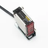 Retroreflective photoelectric switch E3JK-R2M1 12-24VDC 5 wires Sensing distance 2m